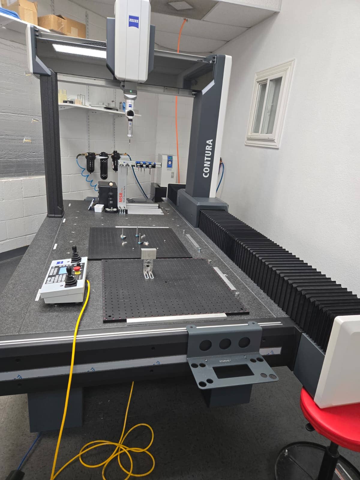Zeiss Contura CMM in the Schott Manufacturing Solutions quality lab